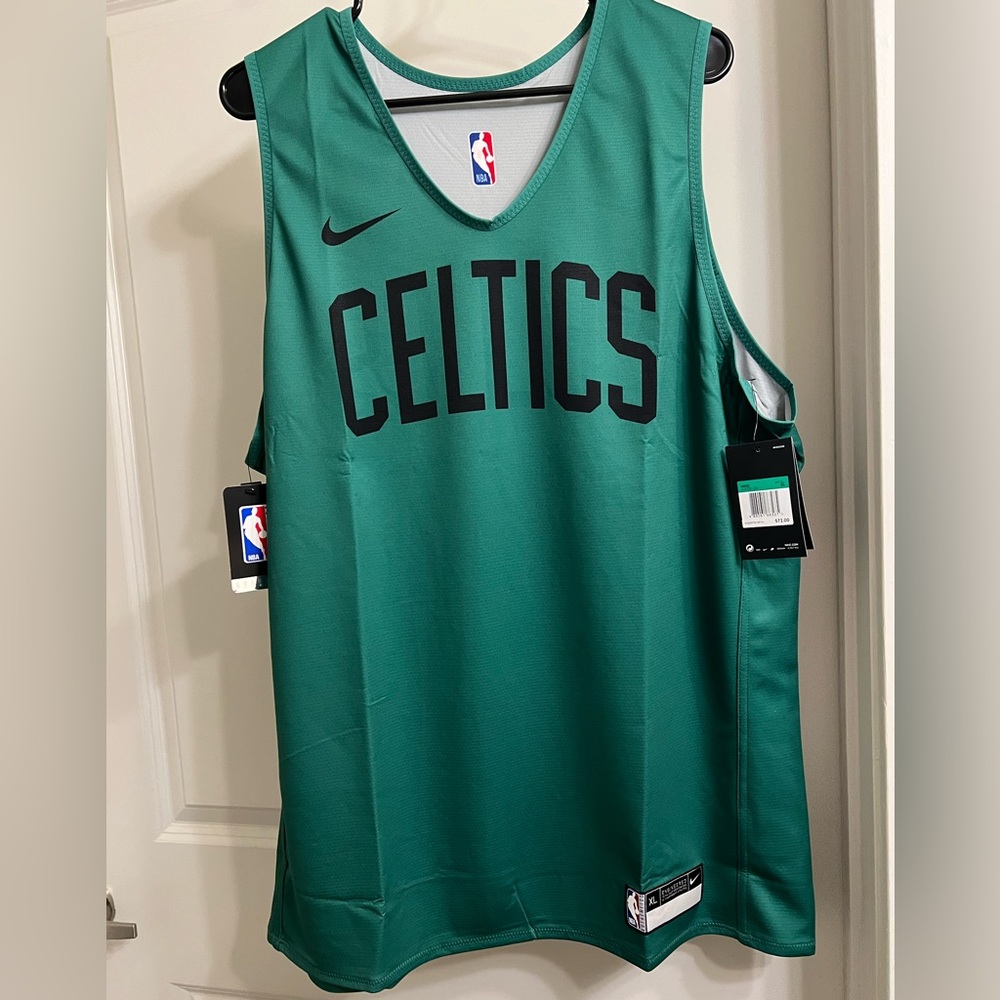 Men’s NBA Nike Celtics Jersey. Reversible.